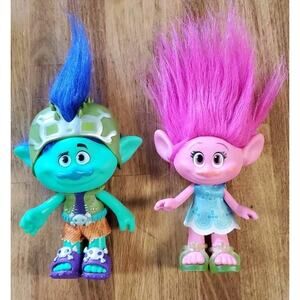 Trolls 2015 Poppy Doll lot of 2 Toy Dreamworks Hasbro Figure Dress Up